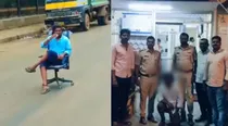 Bengaluru man sips tea in the middle of busy road