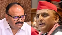 Brajesh Pathak, Akhilesh Yadav