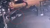 Girl Jumps from E-Rickshaw to Escape Sexual Assault