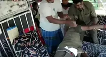 tamil nadu dindigul bus driver dies heart attack conductor saves passengers
