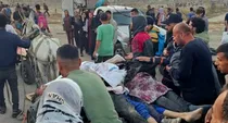 israel gaza rafah opened fire aid centre 30 killed hundreds injured