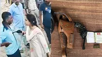 Hardoi: Girl Points Revolver At Petrol Pump Salesman After Argument, Video Goes Viral