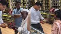 Jeweller Gifts Mangalsutra to 93-Year-Old Beggar Couple