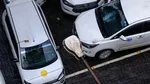 US Mother left 9 year old daughter in the car died due to high temperature 