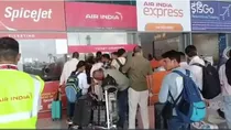 air india flight patna to delhi flight delay cisf