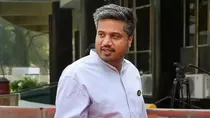 Mumbai Police Case filed against ncp sp mla rohit pawar for shouting at cop SI