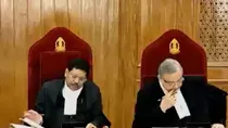 Supreme Court Issues Contempt Notice To Litigant and Advocates For Scandalous Remarks Against HC Judge In Transfer Petition