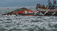 Nigeria Boat Accident 40 People Missing, 10 Rescued