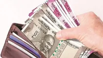 man editing pay slip for boost salary increased from Rs 4 lakh to Rs 12 lakh video viral