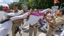 Samajwadi Party, ABVP, Lucknow, ABVP Protest, Samajwadi Party Protest