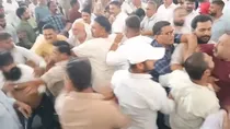 congress meeting in Uttarakhand turned into battlefield as two camps clashed