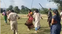 Bihar jamui raid illegal liquor Police team attacked and beaten by tribals