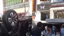Delhi women went for Thar delivery races car from first floor gets injured