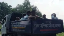 Kaushambi Dead body in garbage vehicle