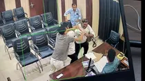 headmaster beat BSA after argument in sitapur up cctv footage viral
