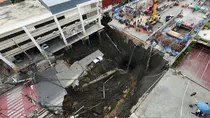 bangkok sinkhole viral video