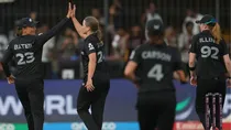 New Zealand Women Team, Flora Devonshire, Hannah Rowe
