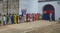 bombay high court fines dm rs 2 lakh for illegal detention of jalgaon person