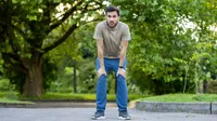 what to do if you feel breathlessness and chest pain while walking for a while 