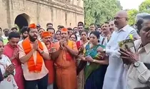 Pune shanivar wada Fort Purified With Cow Urine After Namaz by bjp rajyasabha mp medha kulkarni
