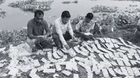 Row in Bengal after hundreds of Aadhaar cards found in pond amid voter roll revision