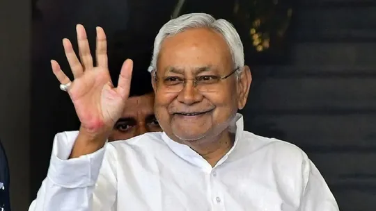 Nitish Kumar Gandhi Maidan Narendra Modi