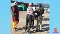 MP Narsinghpur IAS slapping youth and pujari for urinating on narmada bank video viral