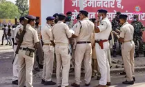 Bihar men grope woman in public rape attempt, Bihar woman sexual assault in public