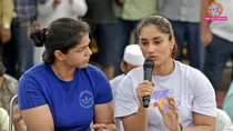 vinesh phogat, sakshi malik, wfi
