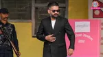 nepal pm on india nepal border 