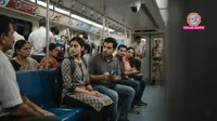 secretly taking photo of woman in metro