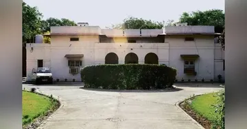 post-main-image