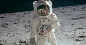 post-main-image
