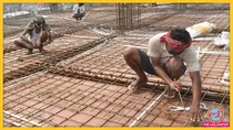 कंस्ट्रक्शन साइट पर काम करता मजदूर. (सांकेतिक फोटो)