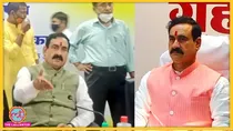 बाएं से दाएं: इंदौर के इवेंट की तस्वीर, जिसमें नरोत्तम मिश्रा को छोड़कर हर कोई मास्क पहने दिख रहा है. नरोत्तम मिश्रा, अपने ऑफिस में. (फोटो- ट्विटर @drnarottammisra)
