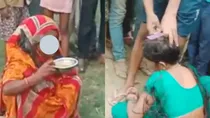 बाएं से दाएं: मजबूरी में पेशाब पीती बूढ़ी महिला. एक दूसरी बूढ़ी औरत का मुंडन करता आदमी. फोटो- रितेश अनुपम.