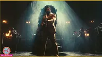 KGF 2 के एक सीन में यश. इस फिल्म को प्रशांत नील ने डायरेक्ट किया है.