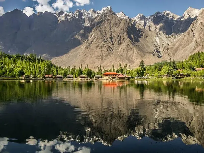 800px x 600px - kachura-lake-pakistan.webp
