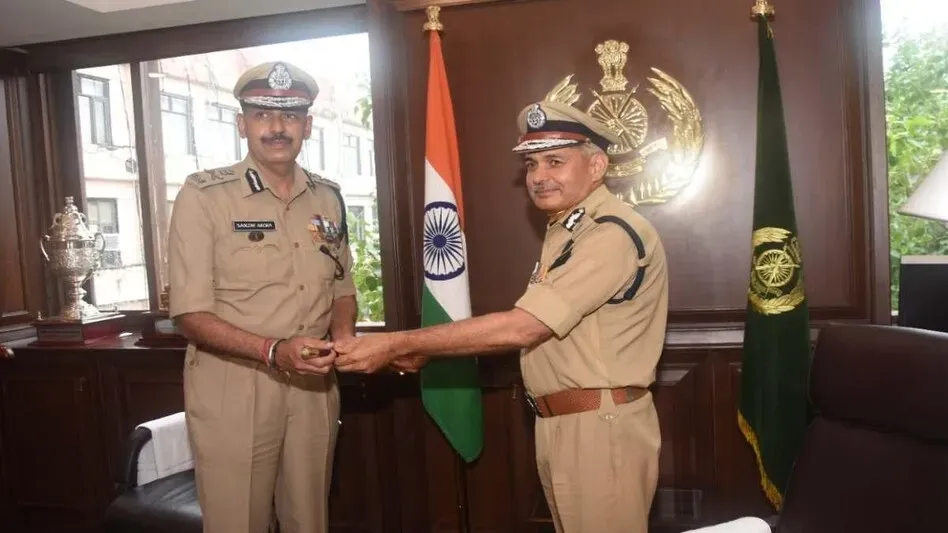 आईपीएस संजय अरोड़ा की फाइल फोटो