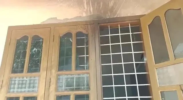 petrol bomb on rss office in kunnur kerala pfi