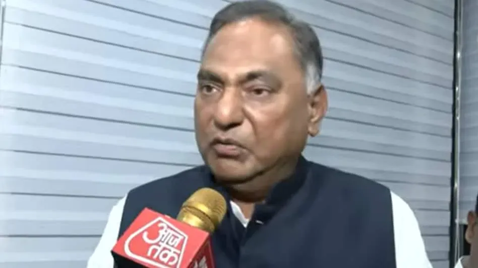 रामवीर सिंह बिधूड़ी को बीजेपी ने दक्षिणी दिल्ली से टिकट दिया है