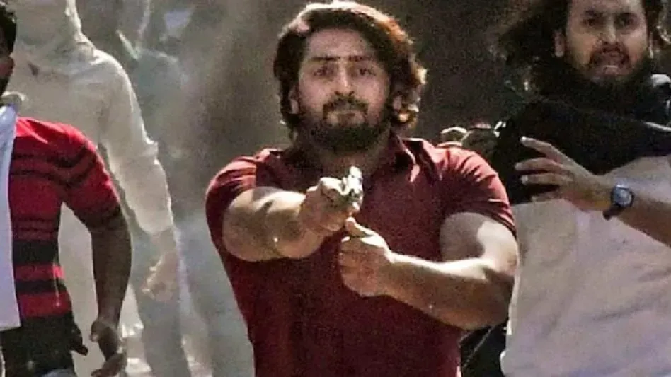 shahrukh pathan delhi danga