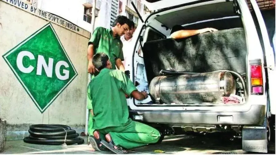 अब लाइन नहीं लगानी पड़ेगी, एक कॉल पर घर बैठे मिलेगी CNG, इस शहर से हो रही शुरुआत - Mobile CNG Stations for home delivery to customers at doorstep is set to