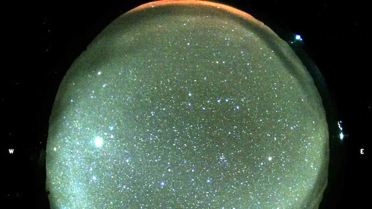 red aurora over Hanle