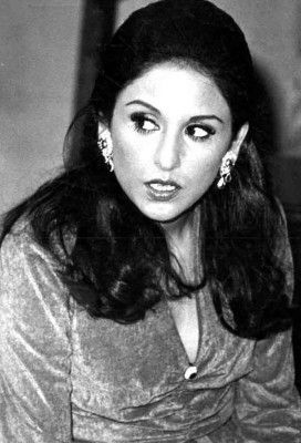 anju-mahendru-rajesh-khanna-vintage1