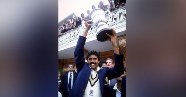 ये तस्वीर कभी न खिंचती अगर कपिल जिंबाब्वे के खिलाफ अपना बेस्ट न दिखाते.