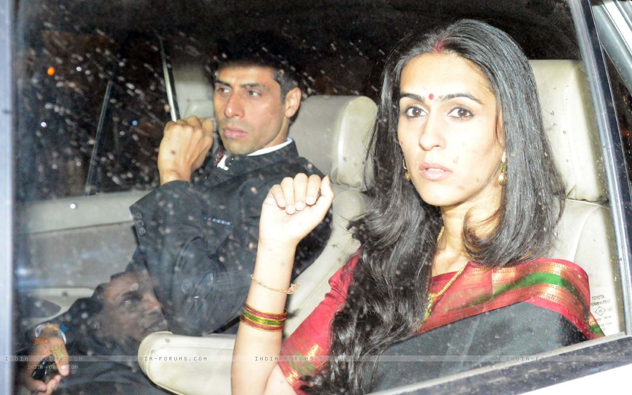 8 Ashish Nehra Rushma