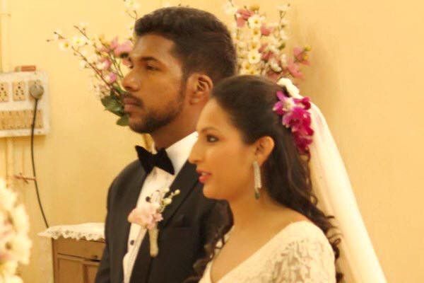 Varun Aaron1