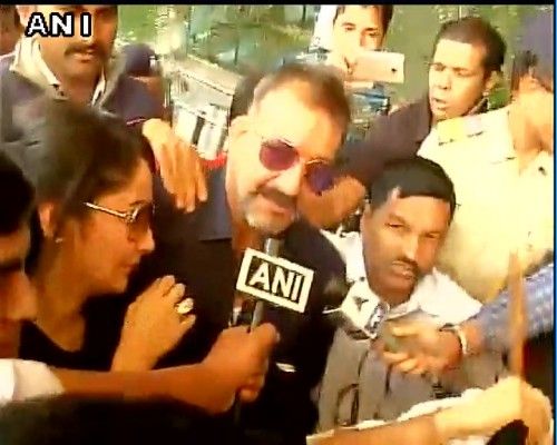 sanjay dutt with wife manyata