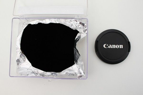 A comparison between Vantablack and normal black